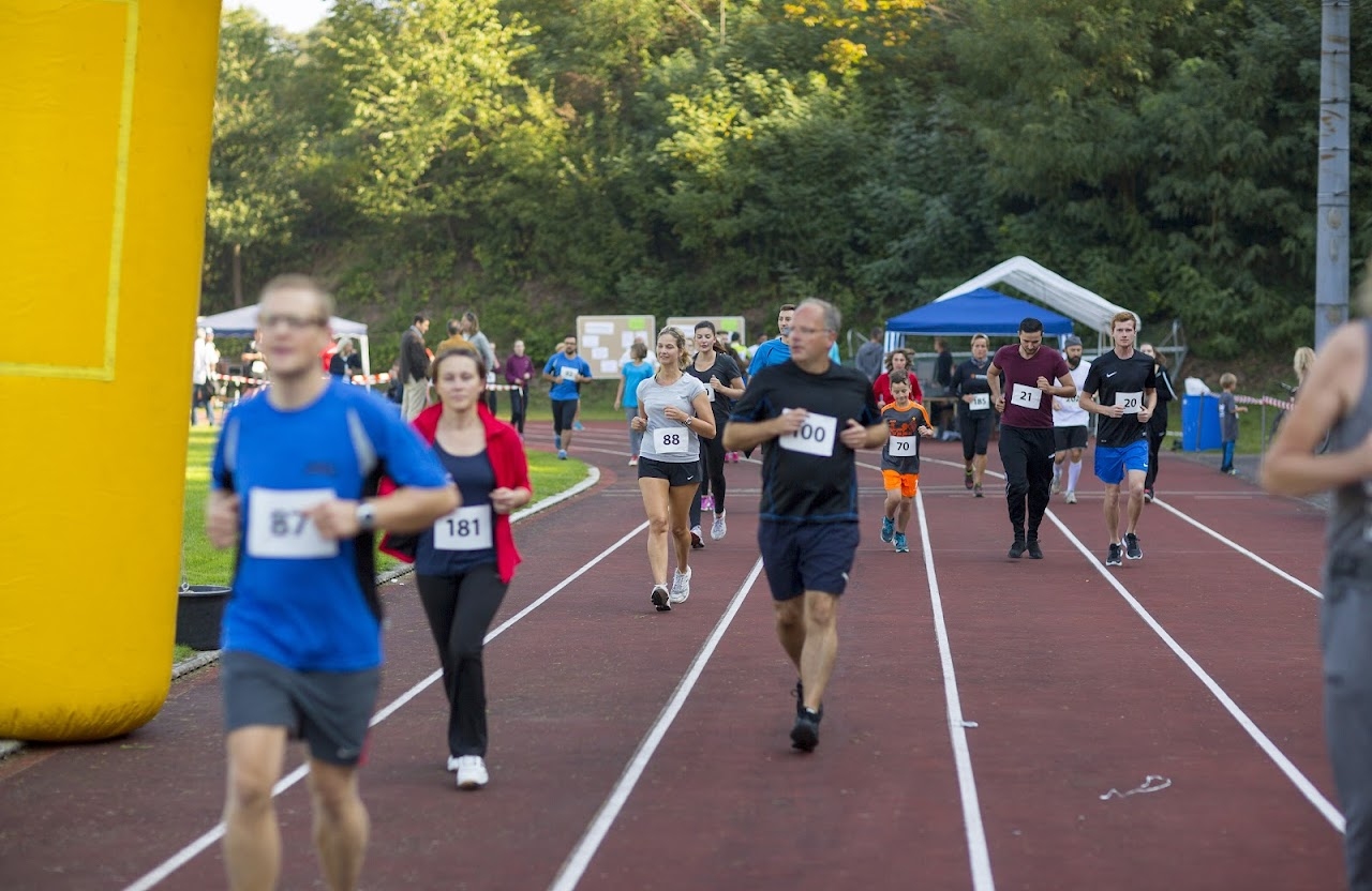Bild vom 9. Benefizlauf im Jahr 2016. Dies ist das 1. Bild.